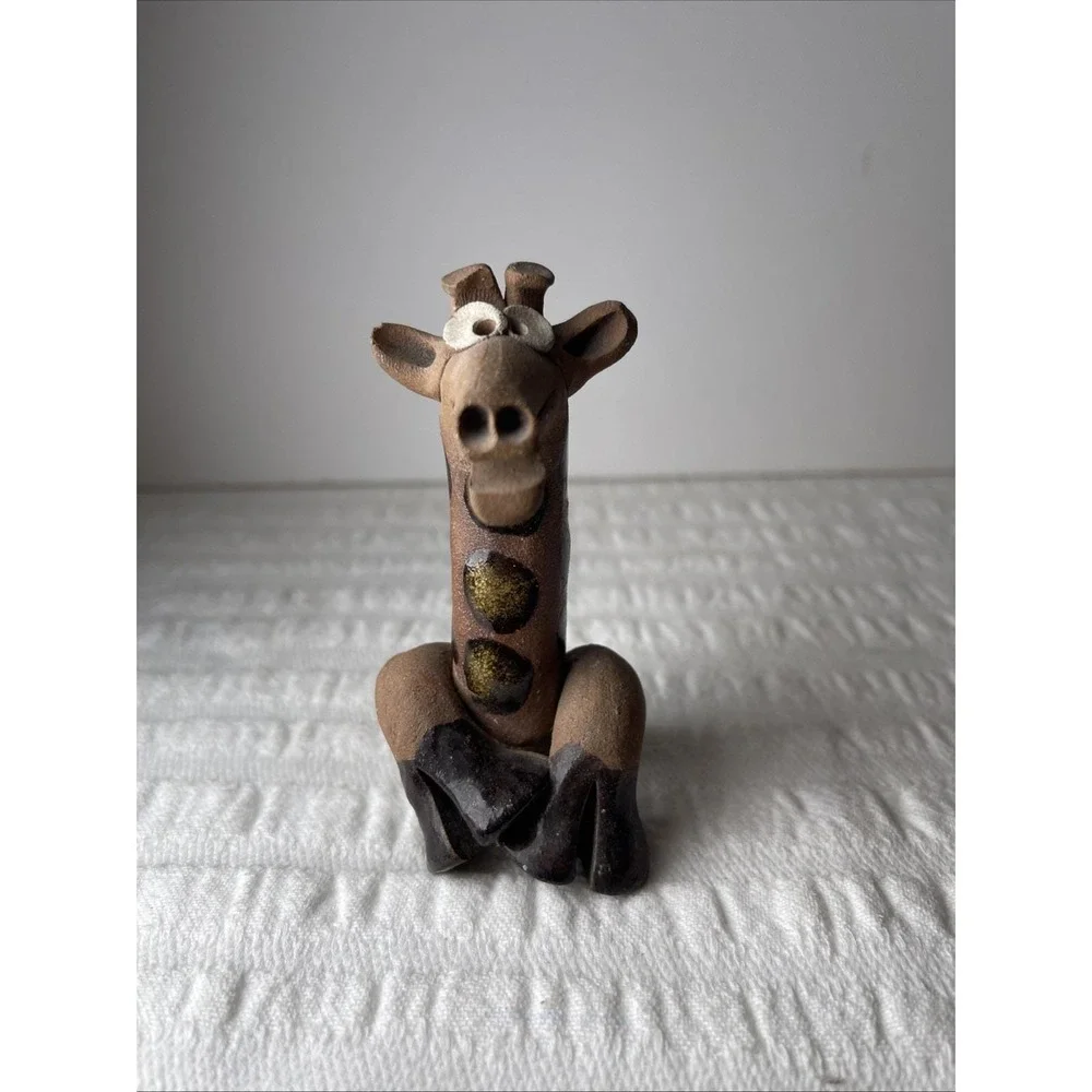 Brown Yellow Giraffe Plant Hugger Hanger Flower Pot Sitter Spring Handmade Clay